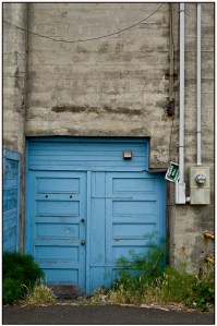 blue door1
