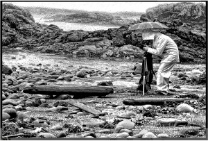 linda-shooting-in-the-rain